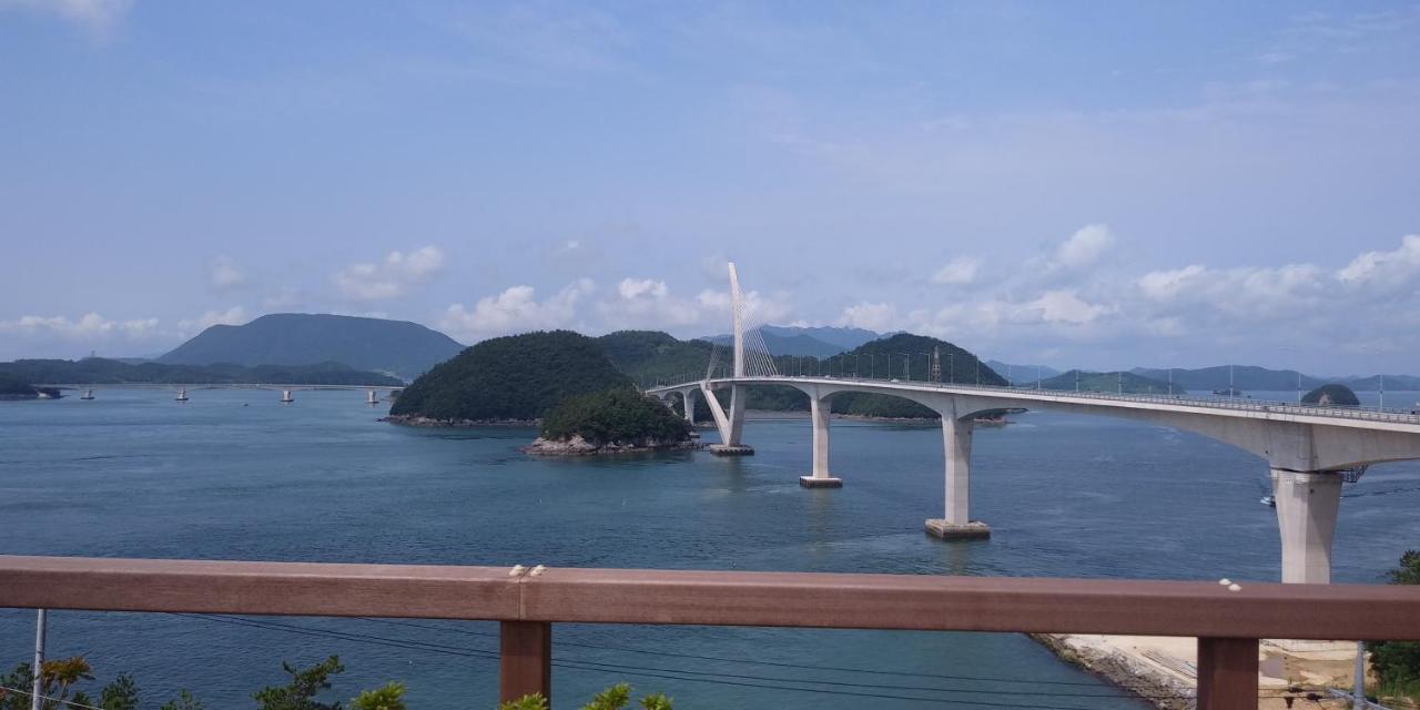Uwha Minbak Villa Yeosu Buitenkant foto