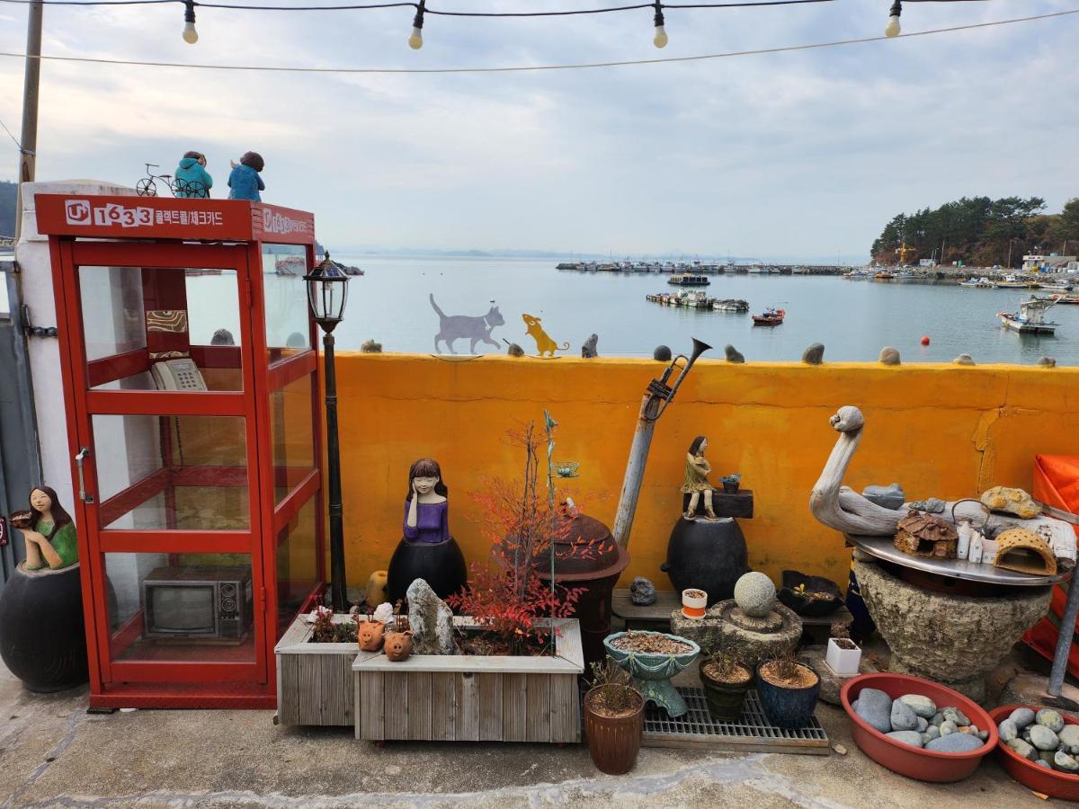 Uwha Minbak Villa Yeosu Buitenkant foto